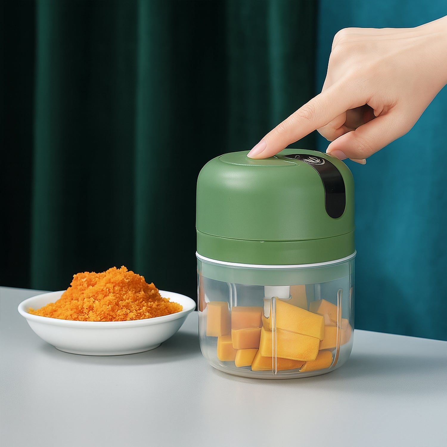 Wireless USB Rechargeable Mini Electric Garlic Machine / Chopper 3 Blades (250Ml) Wireless USB Rechargeable Mini Electric Garlic Machine / Chopper 3 Blades (250Ml)